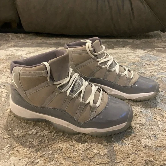 Jordan 11 Retro Cool Grey sneakers